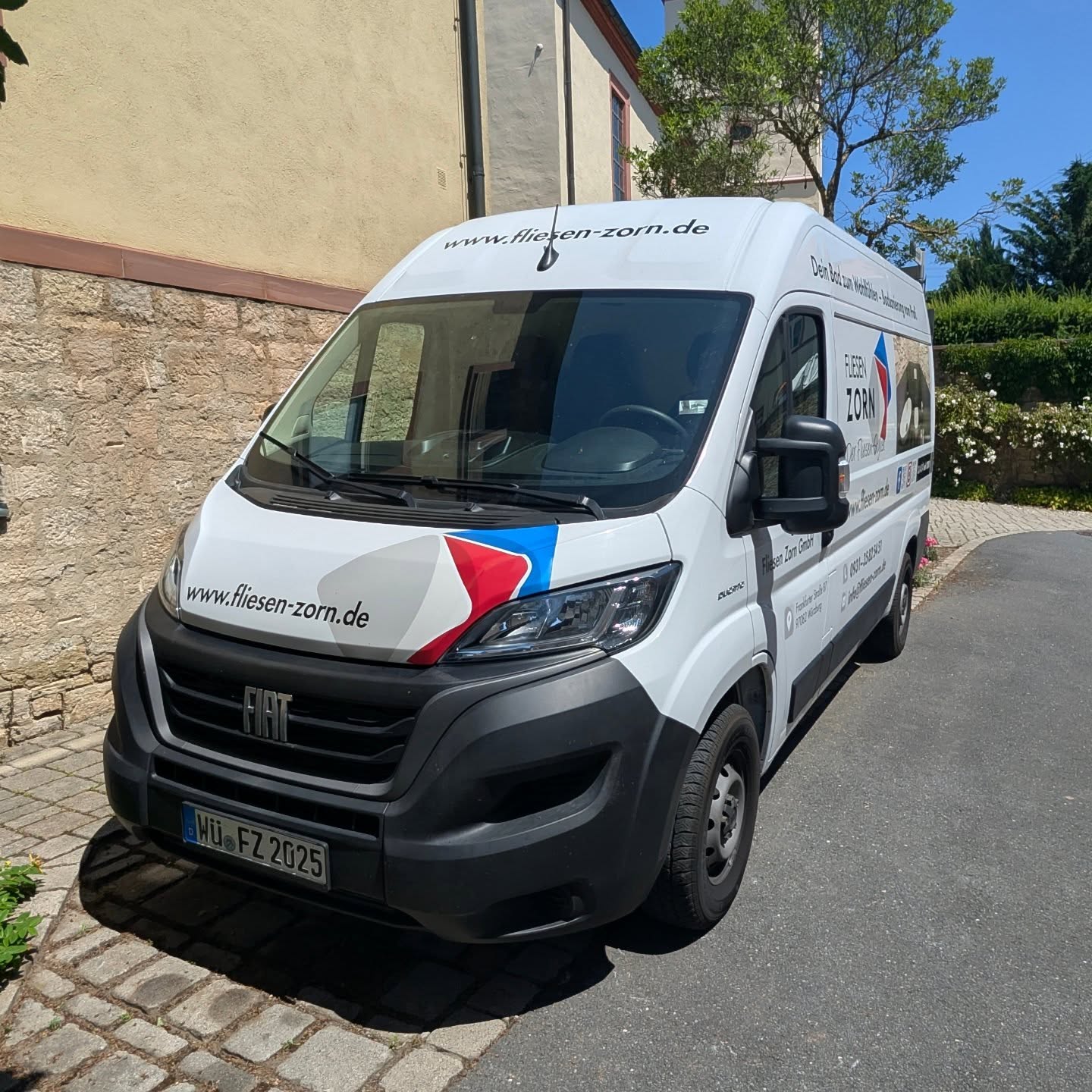 #fliesen #fliesenleger #fliesenlegerfachbetrieb #fliesenzorn #wirlegenfliesen #würzburg #leinach #veitshöchheim #margetshöchheim #wuerzburglieben #wuerzburg #wü #wue #würzburgcity #bad #akzentfliesen #fliesenlegerwürzburg #badezimmer #altersgerecht #dusche #großefliesen #xxlfliesen #newcar
